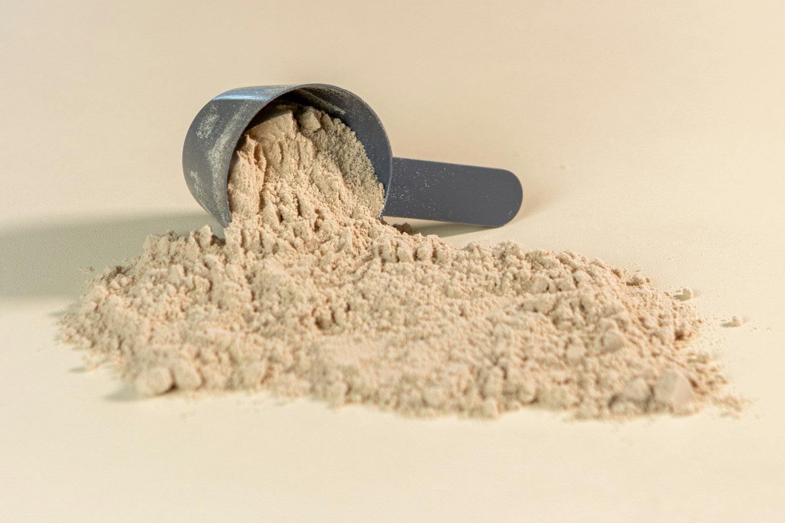 The Complete Guide to Whey Protein: Isolate vs Concentrate Explained