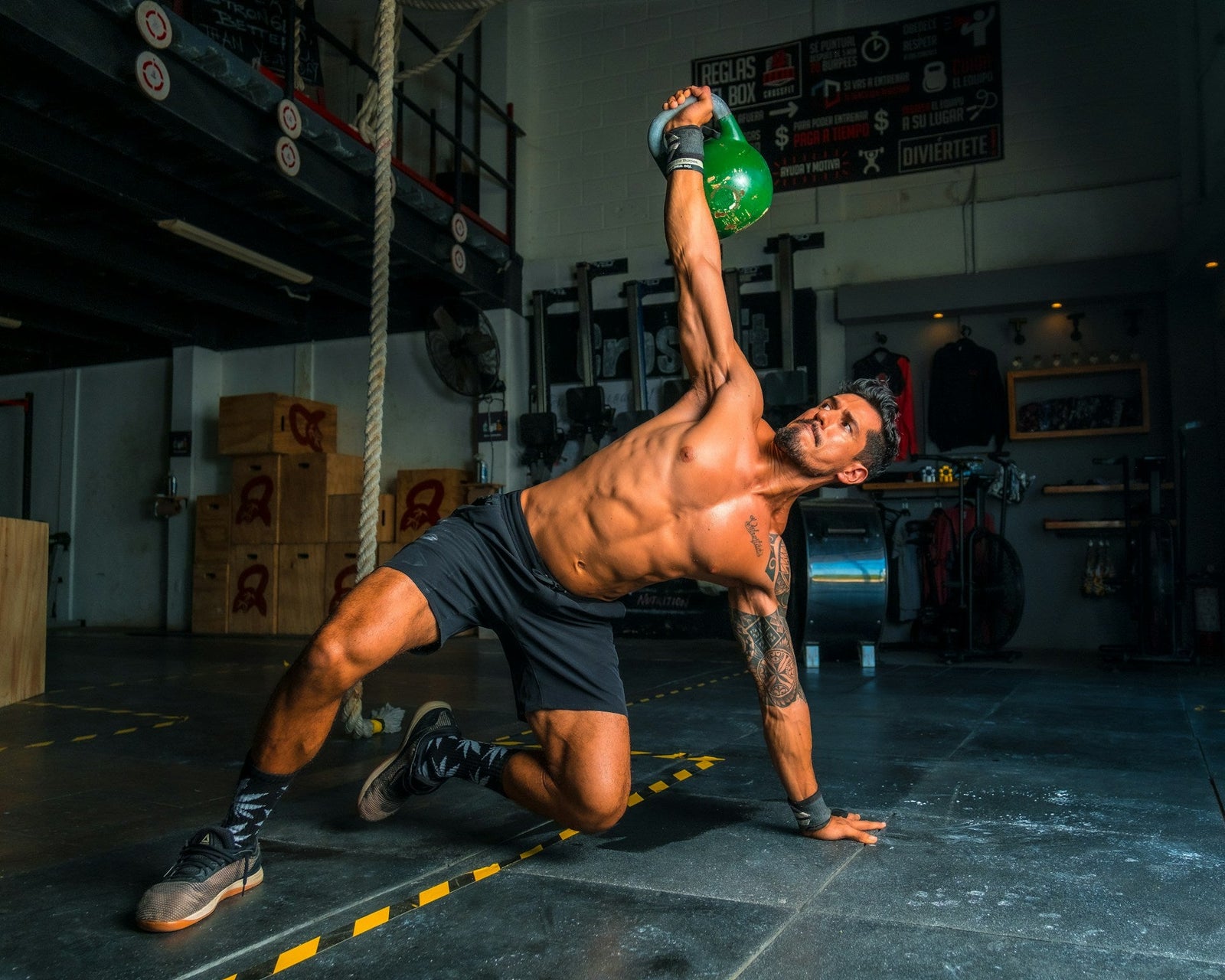 Pre-Workout vs BCAA: Which Supplement Should You Take First?